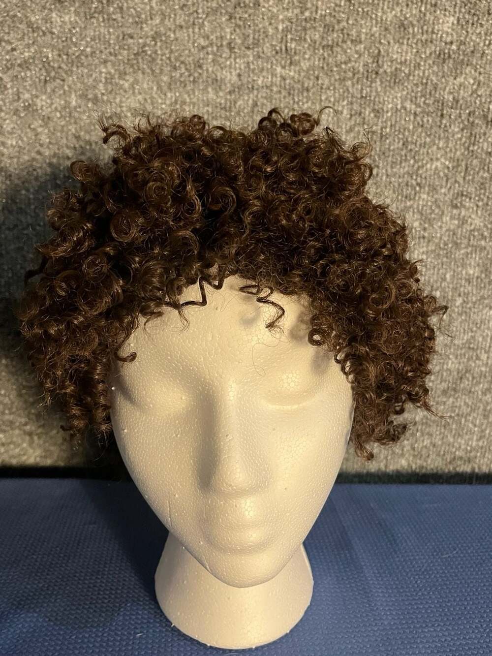 Ashro Curly Wig Size Average Brown Synthetic  002-056